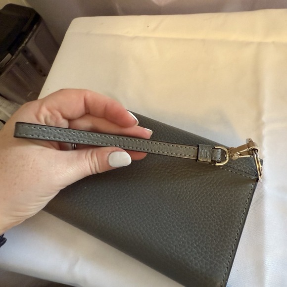 Henri Bendel Uptown Wristlet Credit Cards Organizer Wallet Clutch Gray EUC - Picture 10 of 12